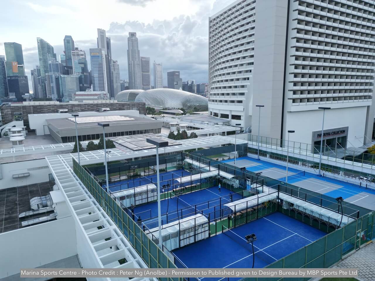 A full view of a tennis court